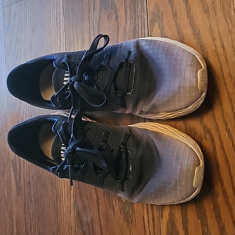 Womens No Bull running shoes